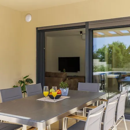 Belana By Interhome Holiday home Tar-Vabriga